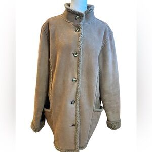L.L.Bean Women’s Suede Like Button Up Coat Chocolate Brown Fuzzy Inside Size XL